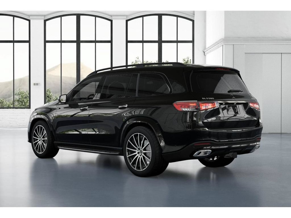 Used 2025 Mercedes-Benz GLS 580 4MATIC image 29