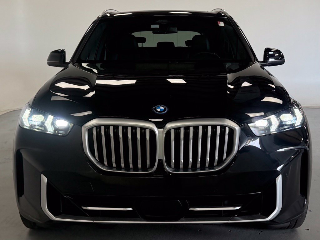 Used 2024 BMW X5 xDrive50e w/ Parking Assistance Package AWD/4WD image 7