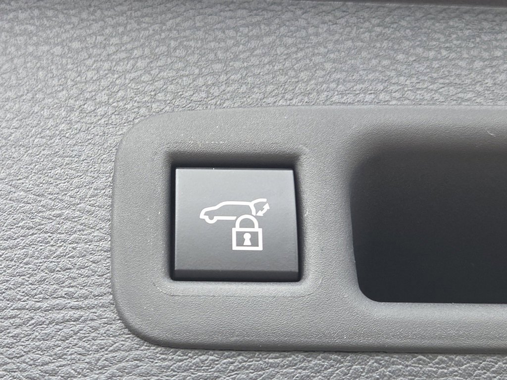 New 2026 Toyota Sienna XLE image 29