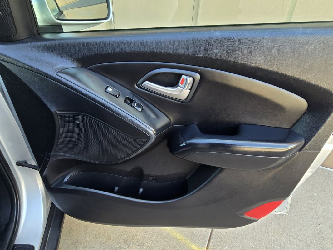 Used 2013 Hyundai Tucson GLS image 27