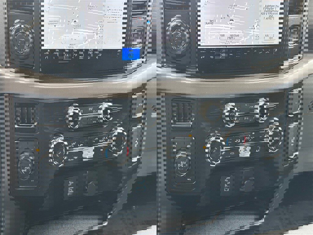 Used 2024 Ford F150 XLT image 17