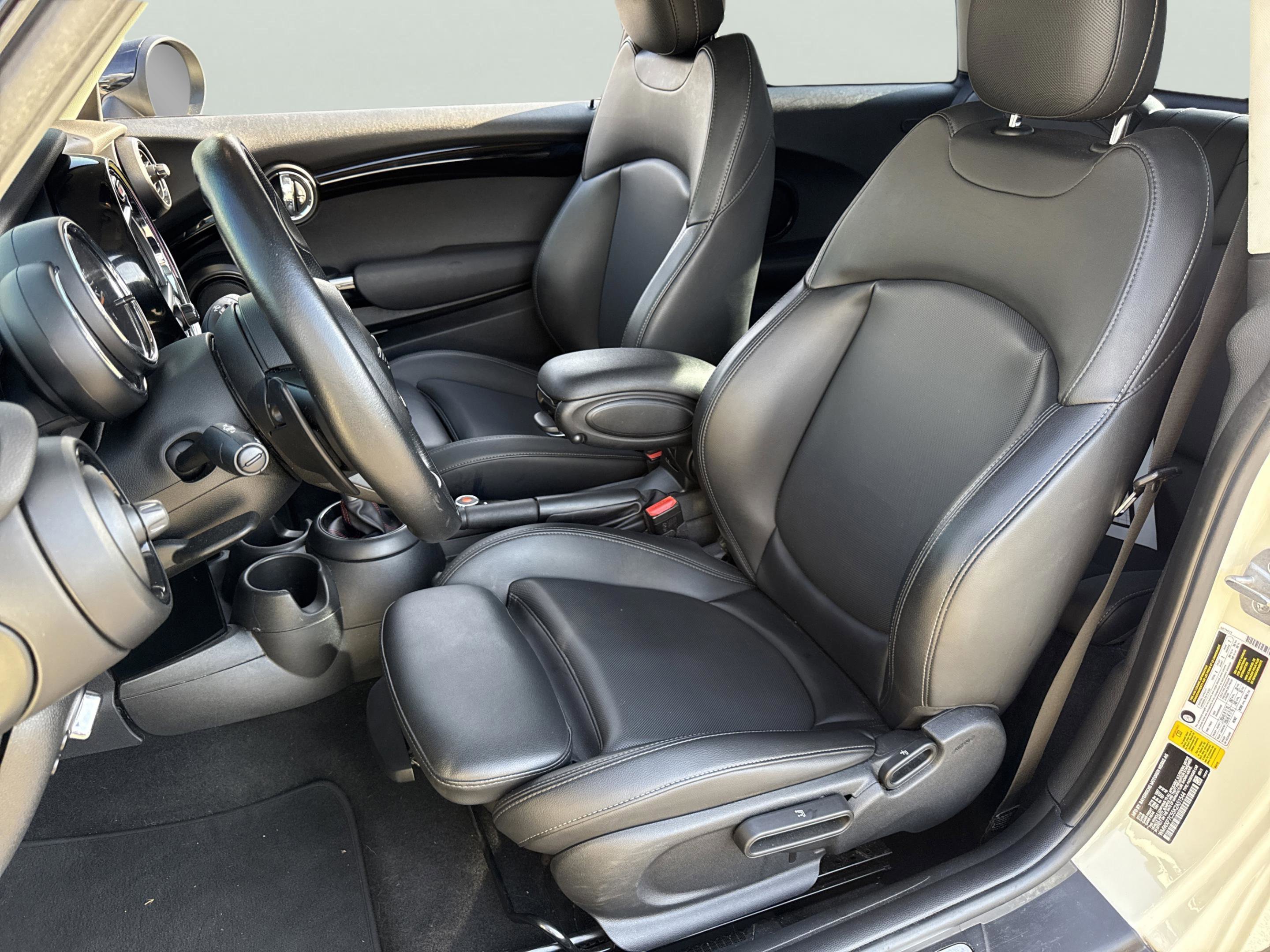 Used 2019 MINI Cooper S image 19