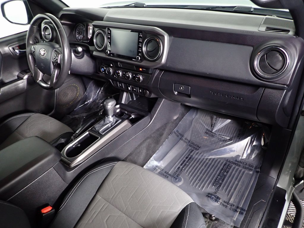 Used 2023 Toyota Tacoma TRD Off-Road image 33