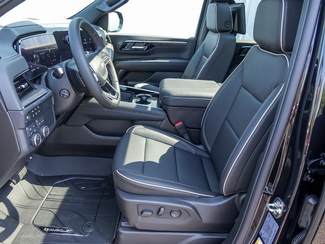 New 2026 Chevrolet Suburban Premier image 16