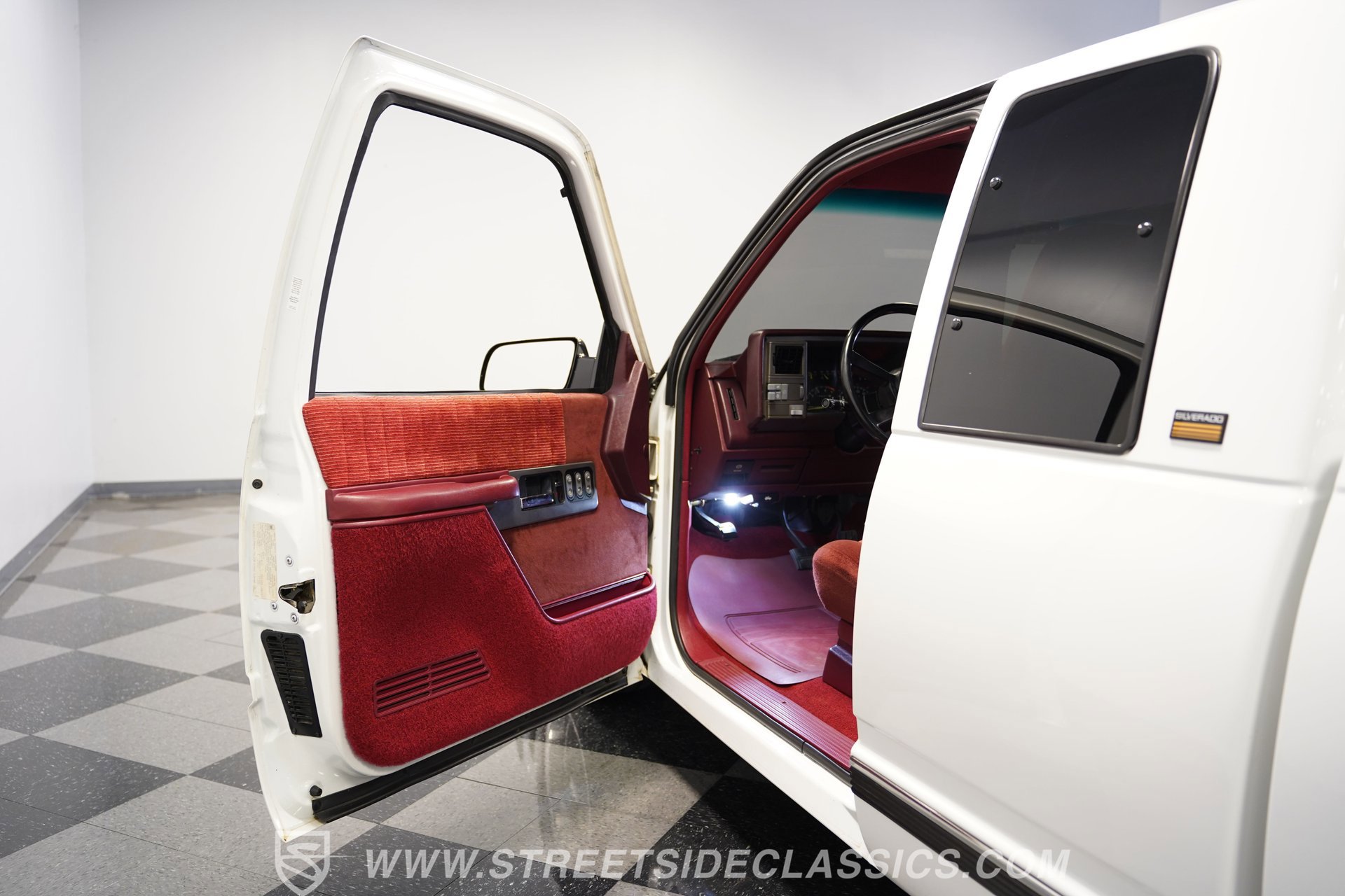 Used 1994 Chevrolet Silverado 1500 2WD Extended Cab image 36