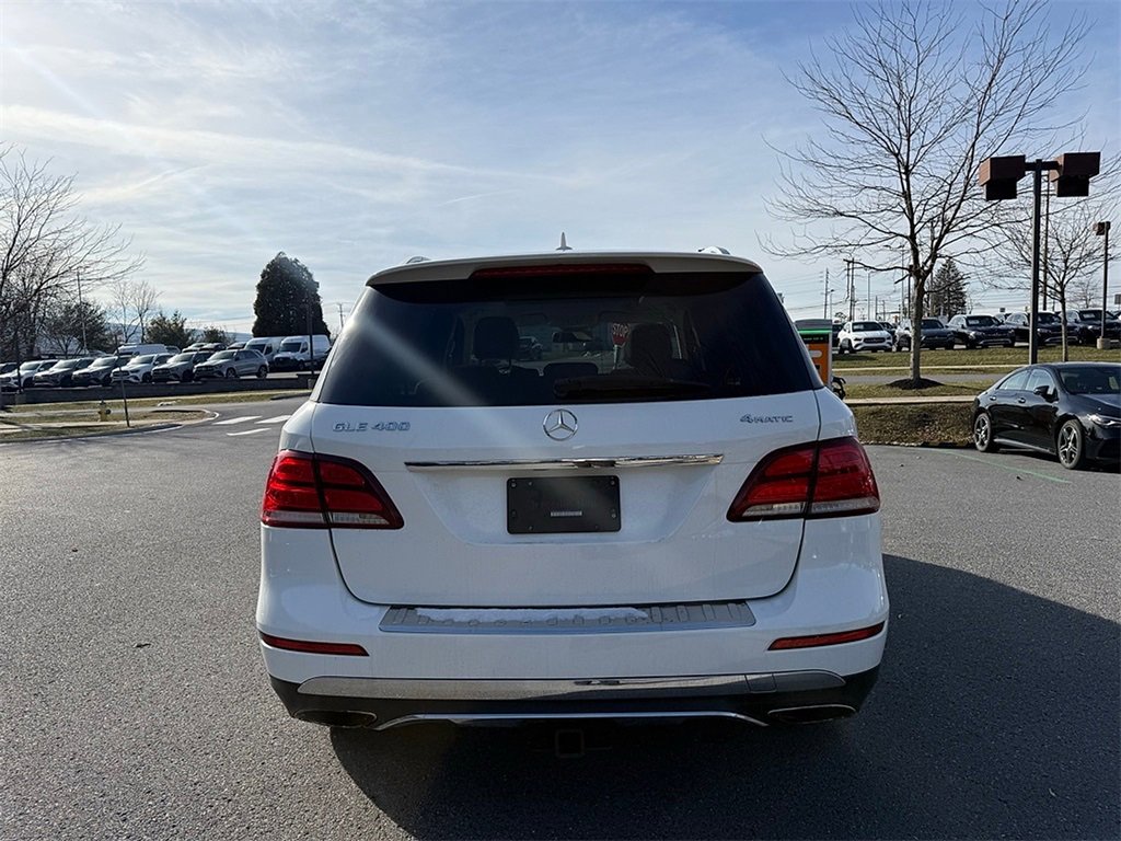 Used 2019 Mercedes-Benz GLE 400 4MATIC image 4