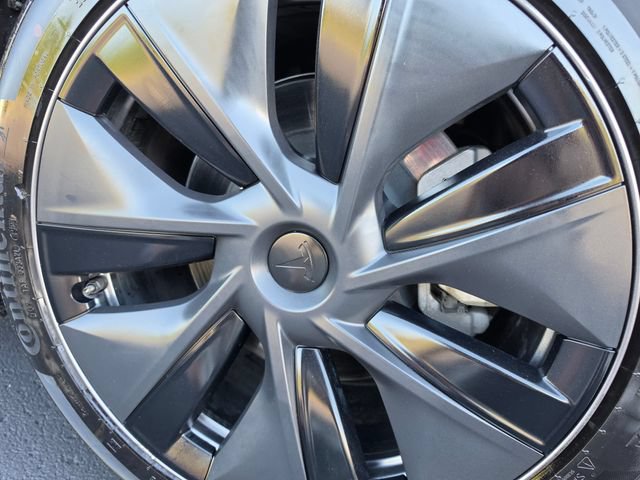 Used 2025 Tesla Model Y Long Range RWD image 31