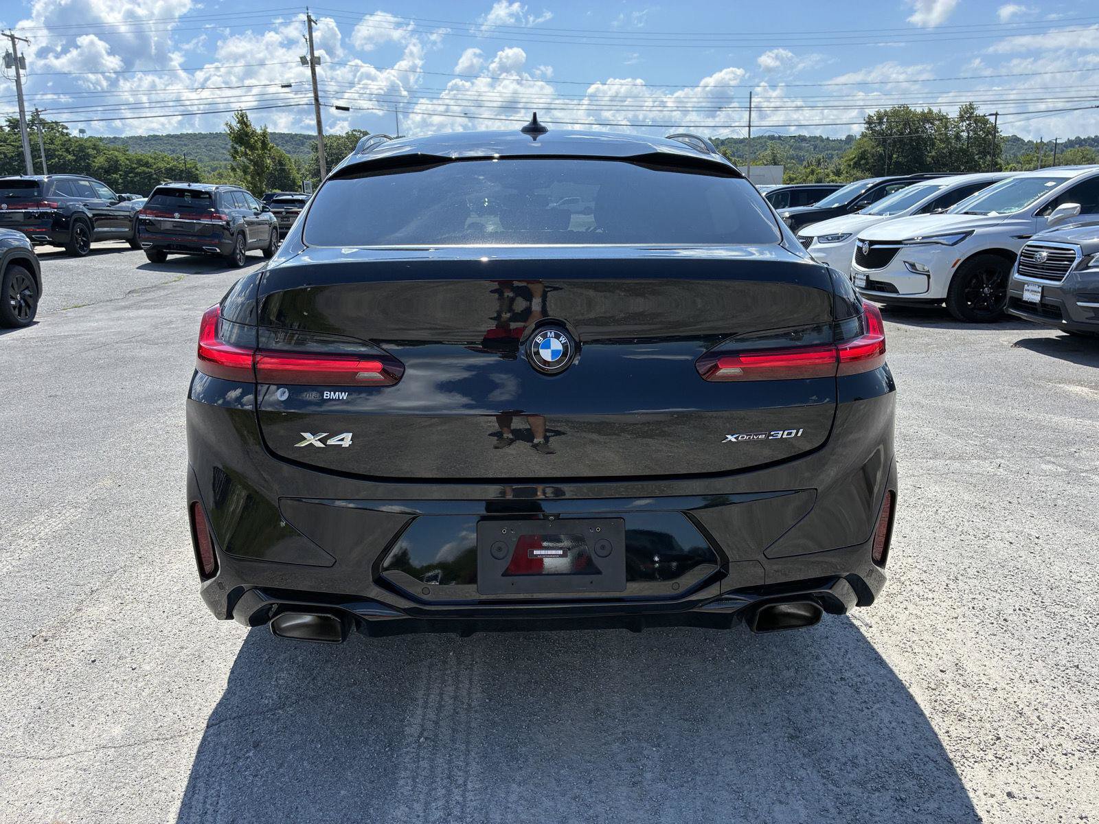 Used 2022 BMW X4 xDrive30i AWD/4WD image 6