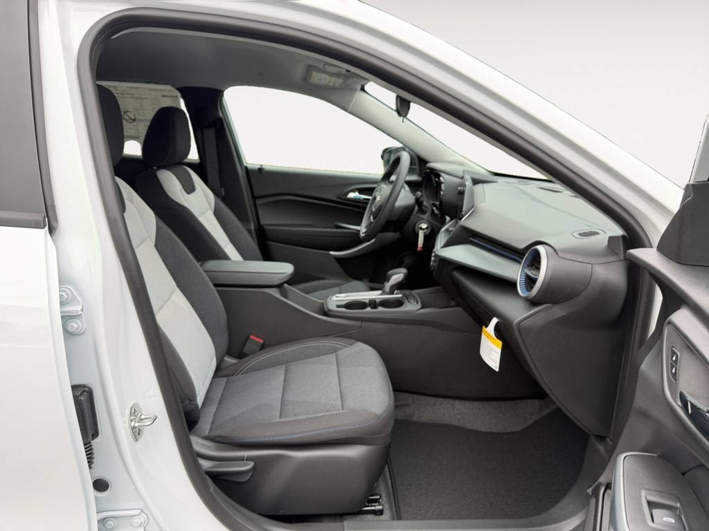 New 2026 Chevrolet Trax LS w/ Driver Confidence Package FWD image 24