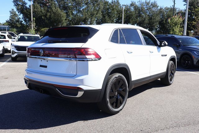 New 2026 Volkswagen Atlas Cross Sport SE image 7