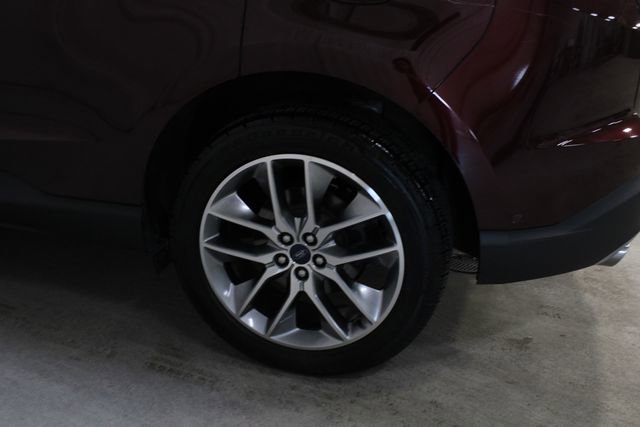 Used 2017 Ford Edge Titanium w/ Equipment Group 302A image 30