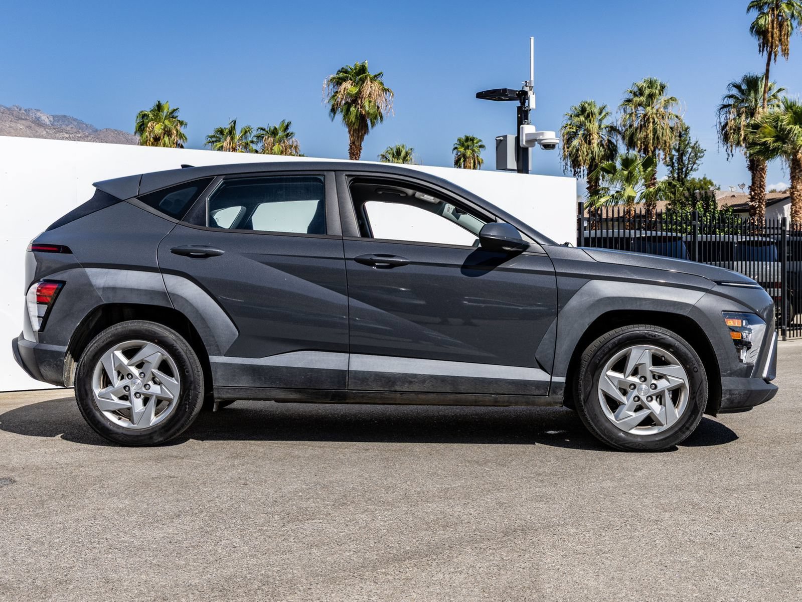 Used 2024 Hyundai Kona SE FWD image 8