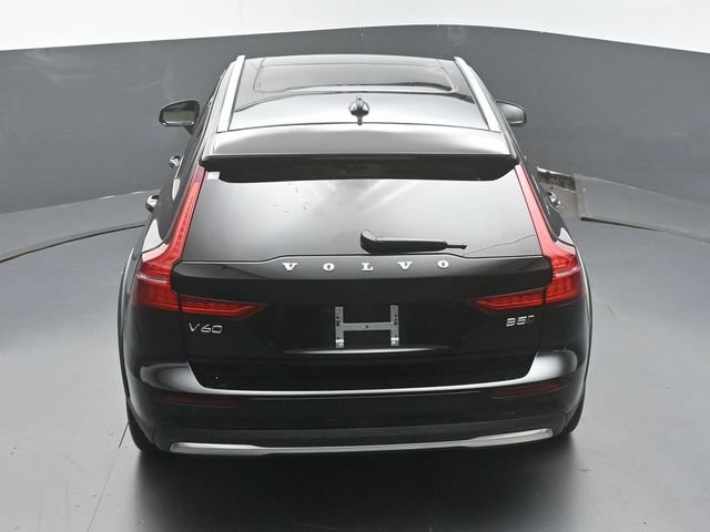 Used 2025 Volvo V60 B5 Cross Country Plus AWD/4WD image 47