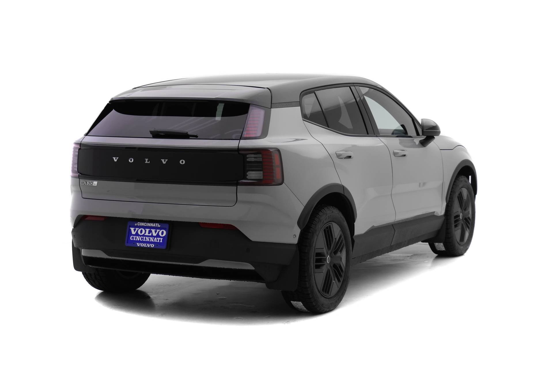 New 2026 Volvo EX30 Cross Country Ultra image 4