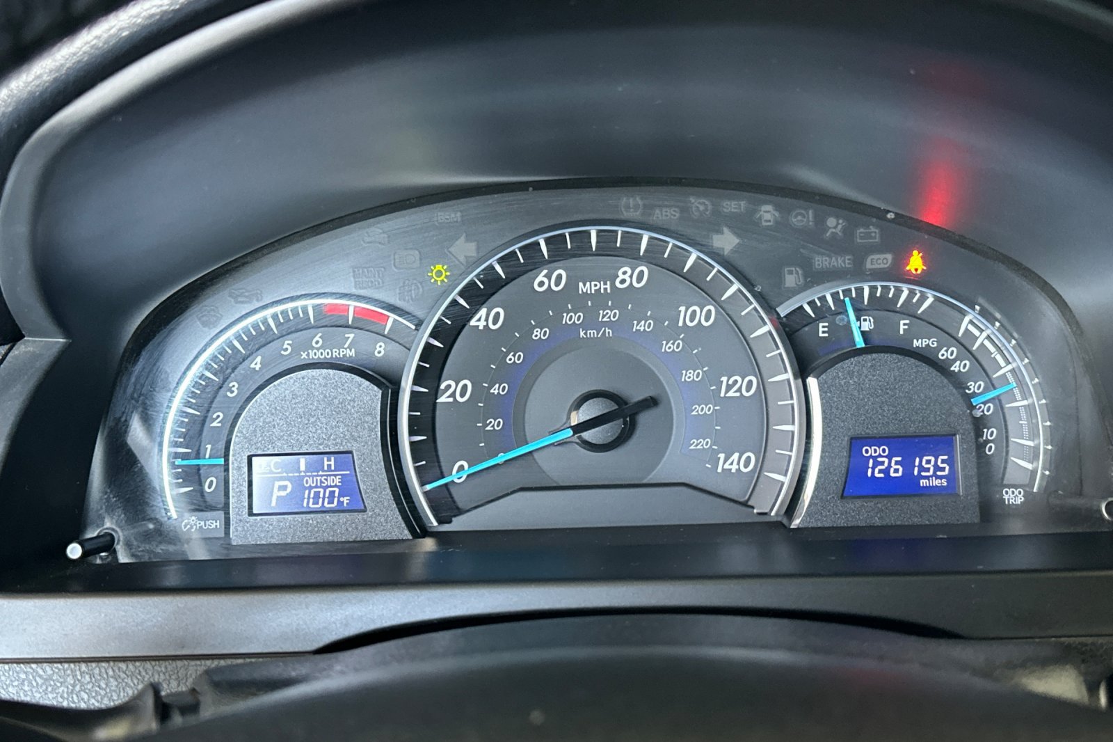 Used 2014 Toyota Camry XLE w/ Leather Package FWD image 27