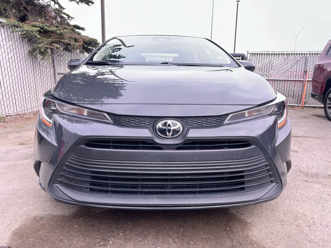 Used 2025 Toyota Corolla LE FWD image 29