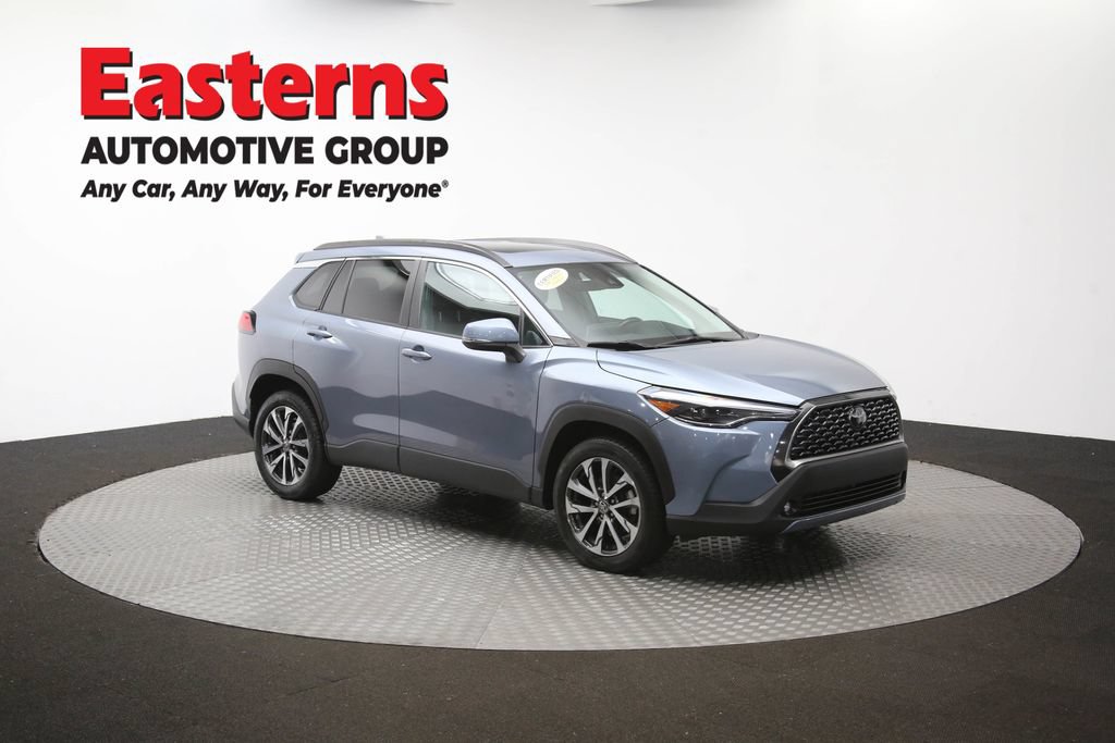 Used 2022 Toyota Corolla Cross XLE w/ Convenience Package AWD/4WD image 49