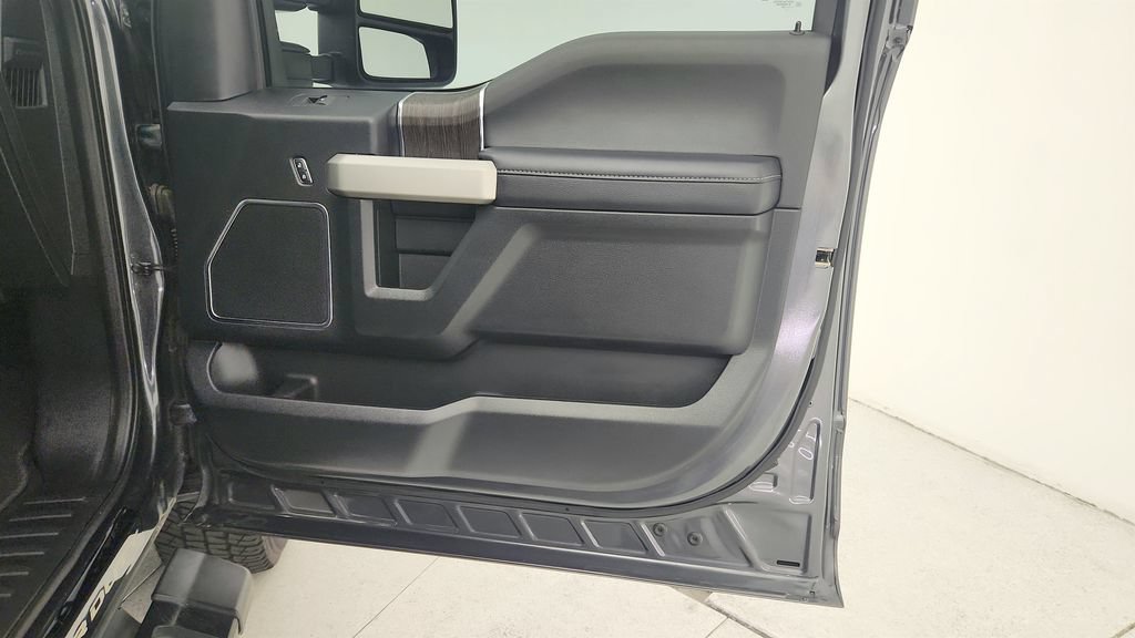 Used 2020 Ford F250 Lariat AWD/4WD image 31
