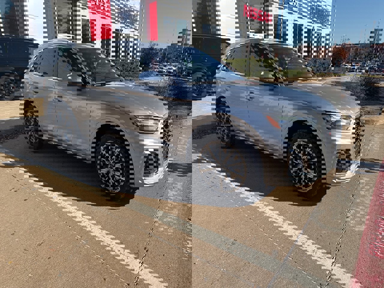 Used 2022 Audi SQ5 Premium image 1