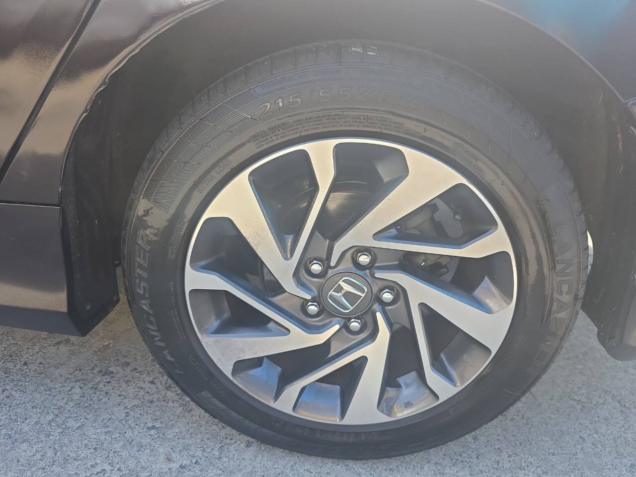 Used 2018 Honda Civic EX image 13