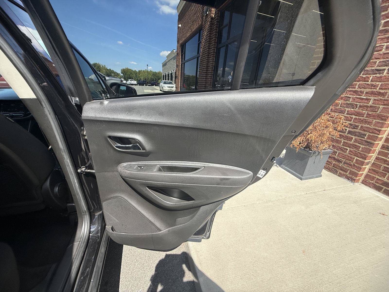 Used 2021 Chevrolet Trax LS w/ Tint and Cruise Package FWD image 21