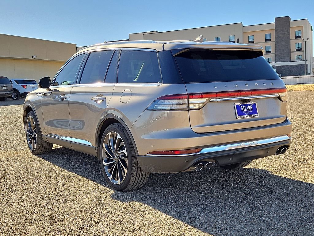 Used 2020 Lincoln Aviator Reserve w/ Equipment Group 202A image 3