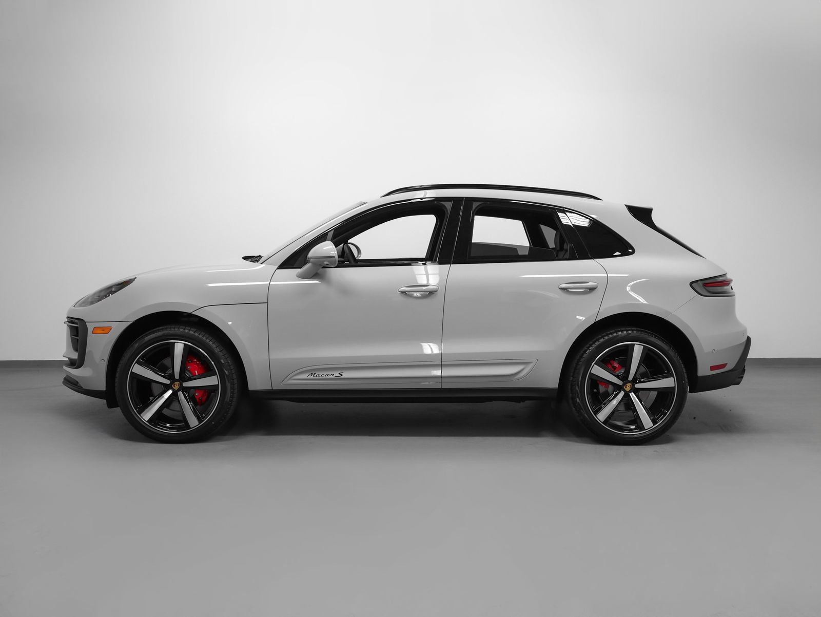 New 2026 Porsche Macan S AWD/4WD image 2
