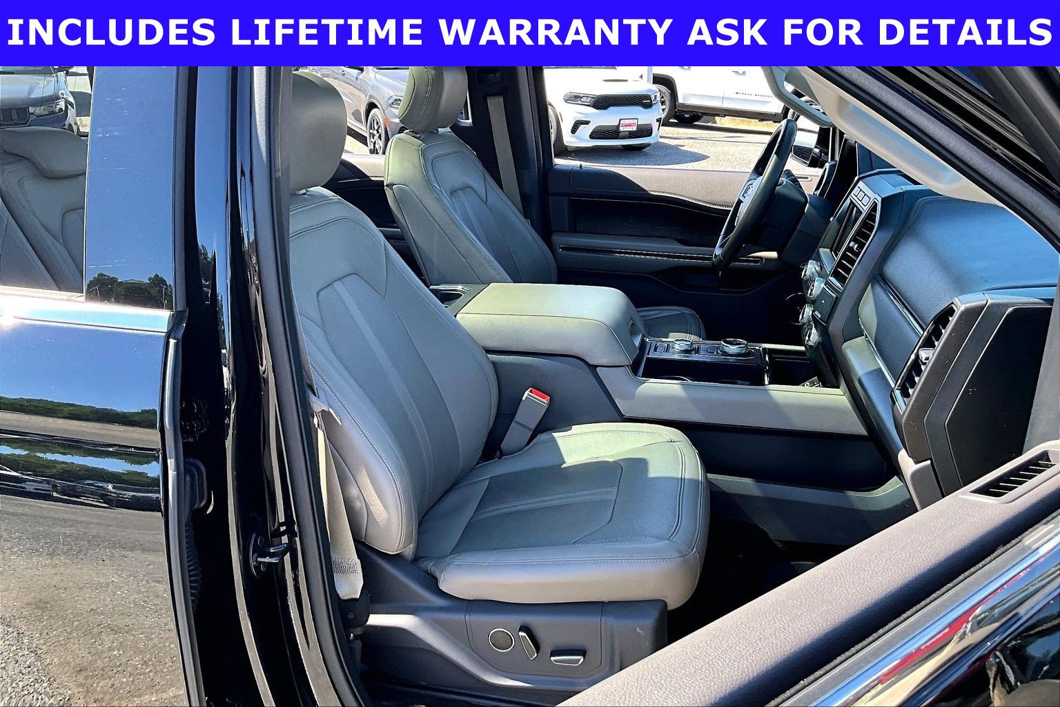 Used 2018 Ford Expedition Limited w/ Equipment Group 301A AWD/4WD image 7
