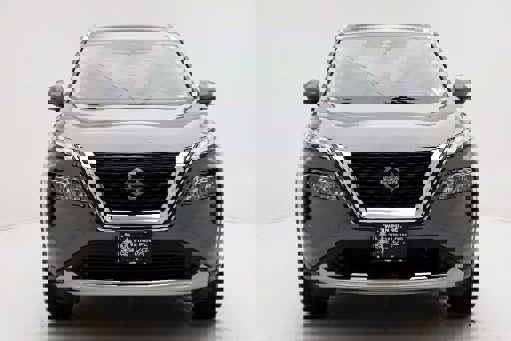 Used 2023 Nissan Rogue Platinum w/ Platinum Premium Package image 5