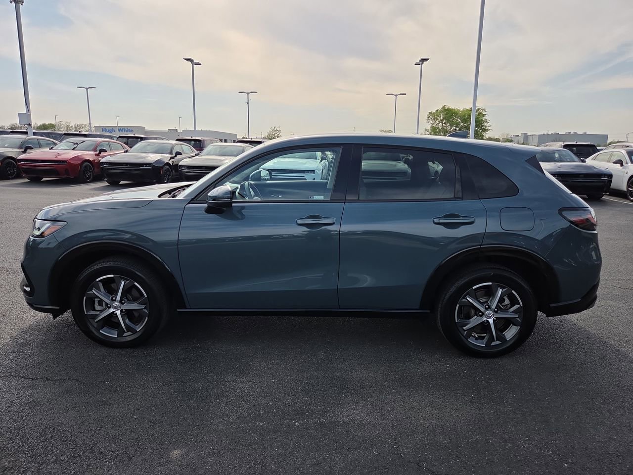 Used 2024 Honda HR-V EX-L image 4