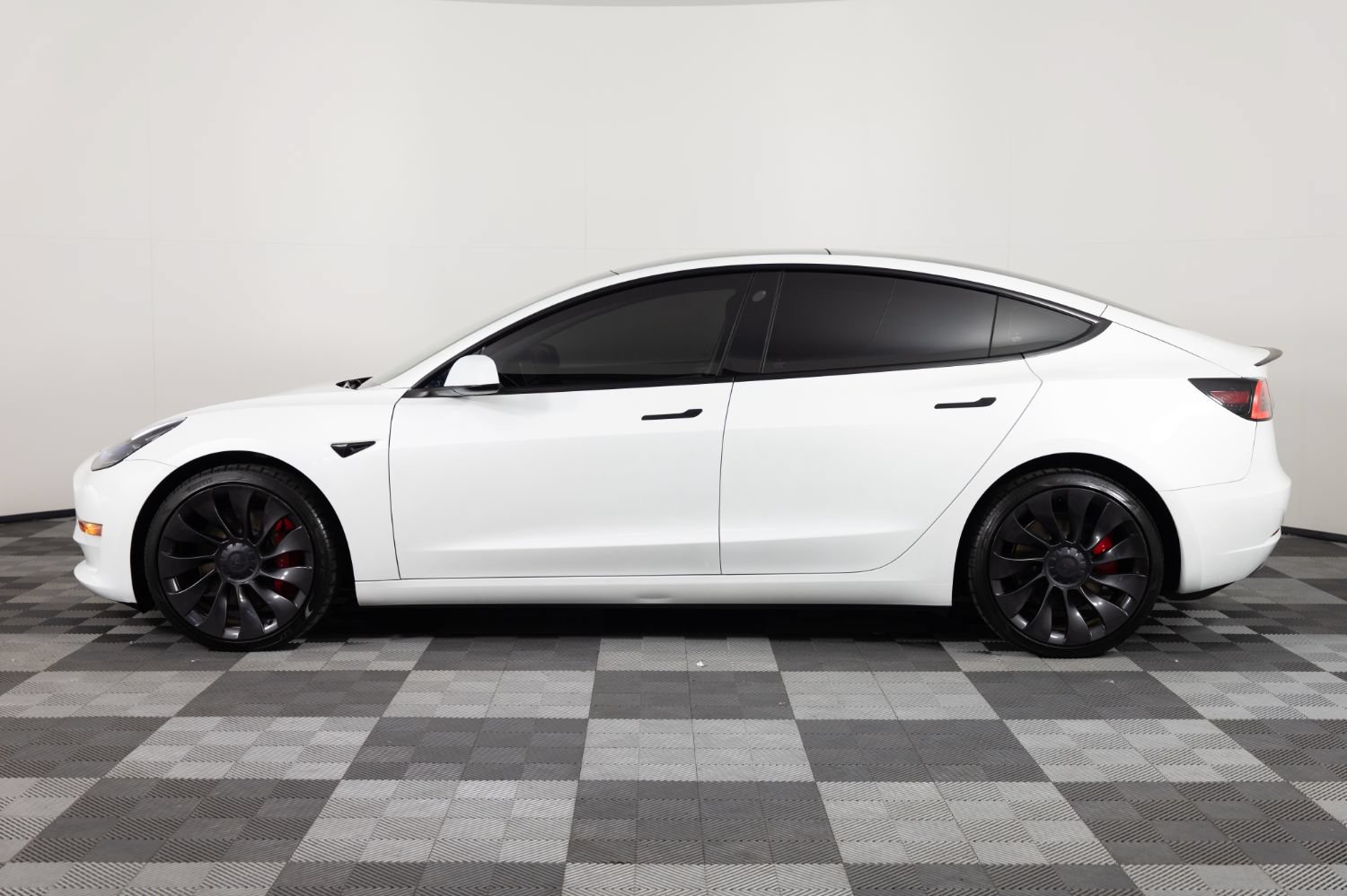 Used 2023 Tesla Model 3 Performance AWD/4WD image 3