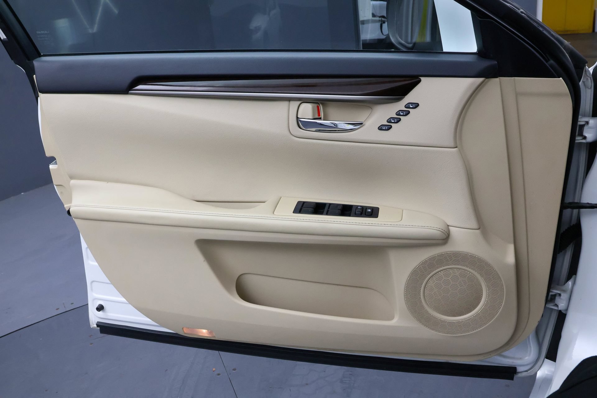 Used 2013 Lexus ES 350 FWD image 46