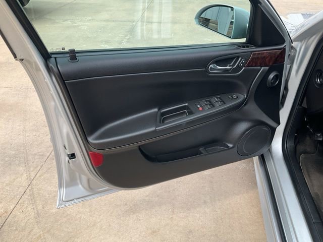 Used 2012 Chevrolet Impala LT w/ LT Sunroof Package image 4