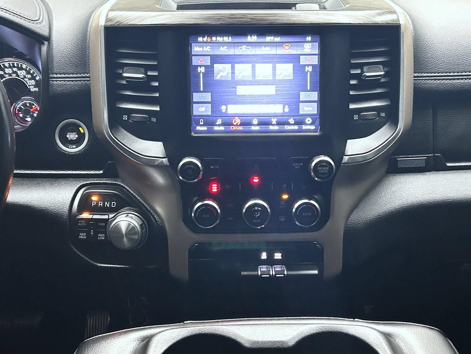 Used 2020 RAM 1500 Laramie AWD/4WD image 13