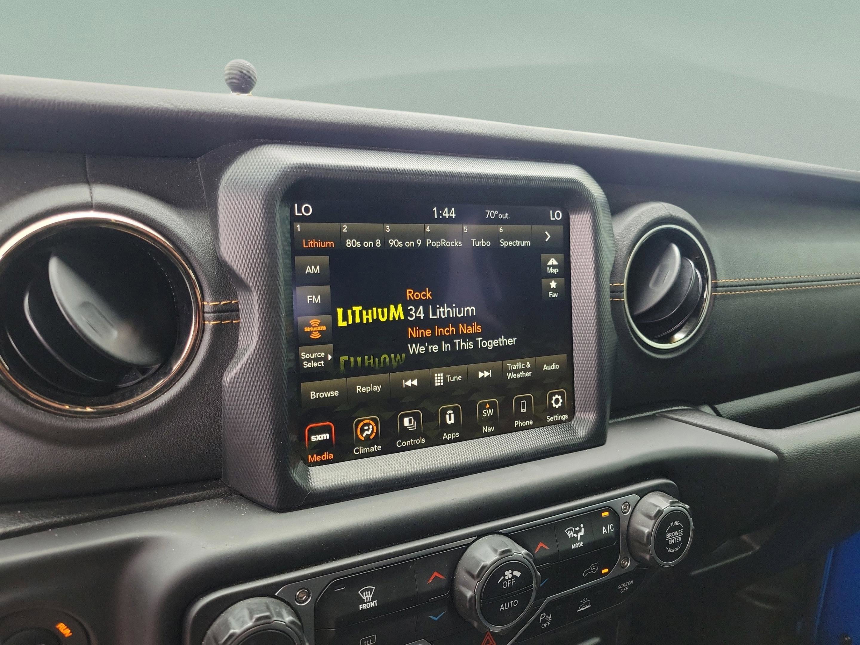 Used 2023 Jeep Gladiator Overland AWD/4WD image 28