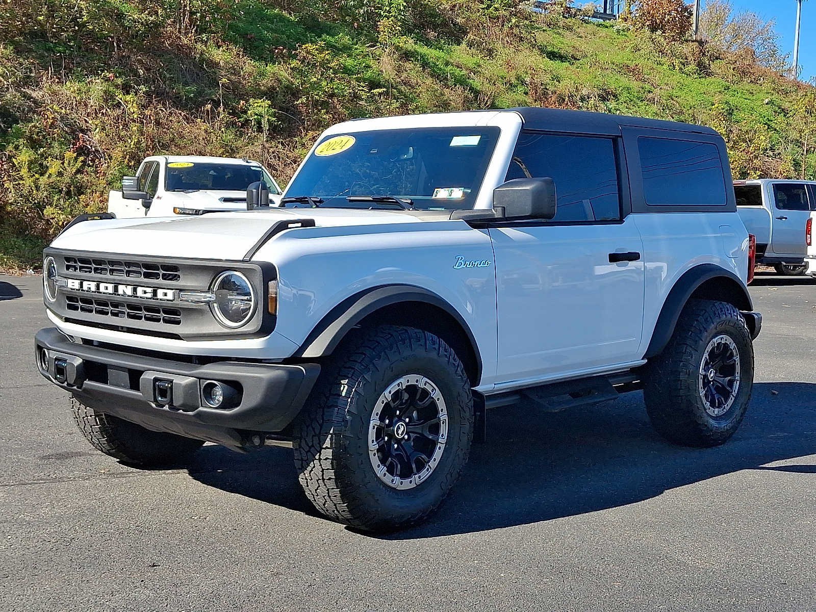 Used 2024 Ford Bronco Black Diamond AWD/4WD image 3