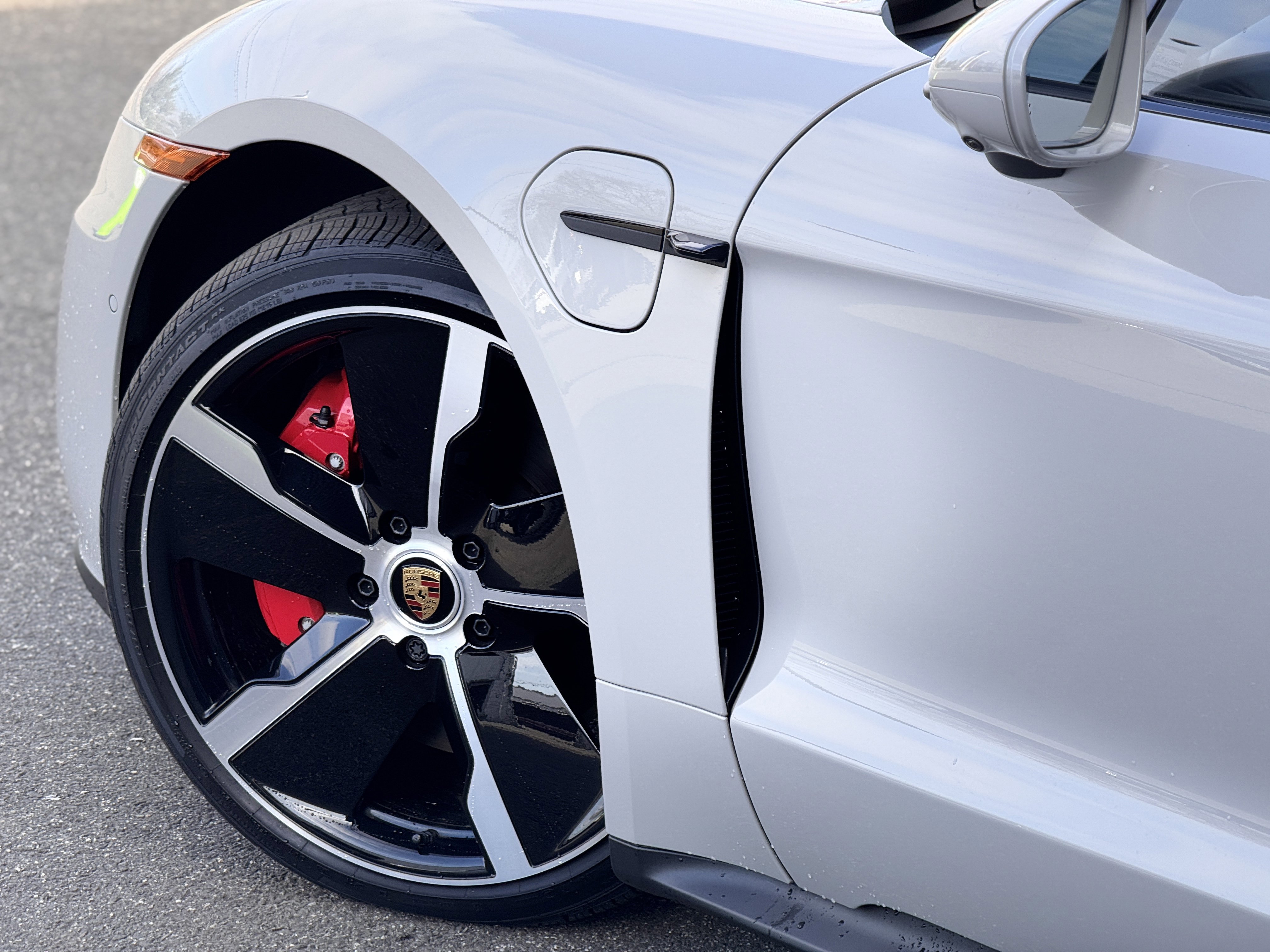 Certified 2024 Porsche Taycan GTS AWD/4WD image 17