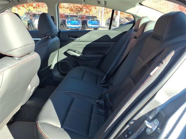 New 2025 Nissan Altima 2.5 SR image 8