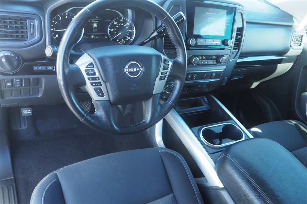 Used 2023 Nissan Titan SV w/ SV Convenience Package image 10