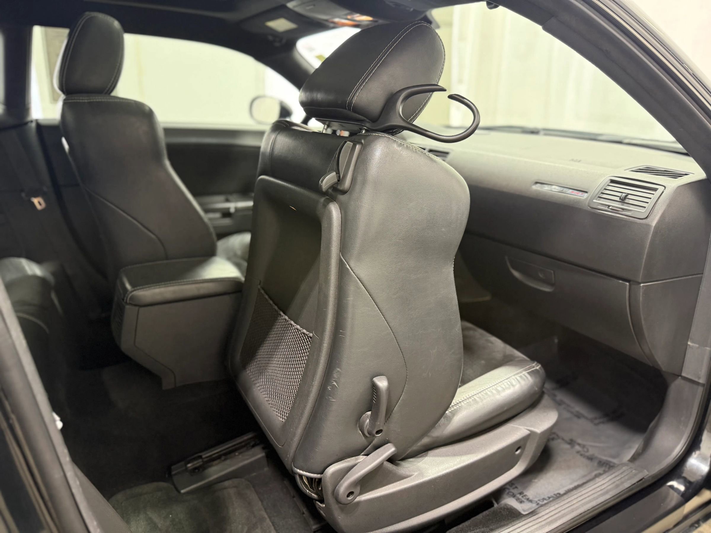 Used 2009 Dodge Challenger SRT8 w/ SRT Option Group II image 28