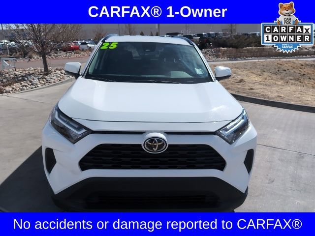Used 2025 Toyota RAV4 XLE video 2