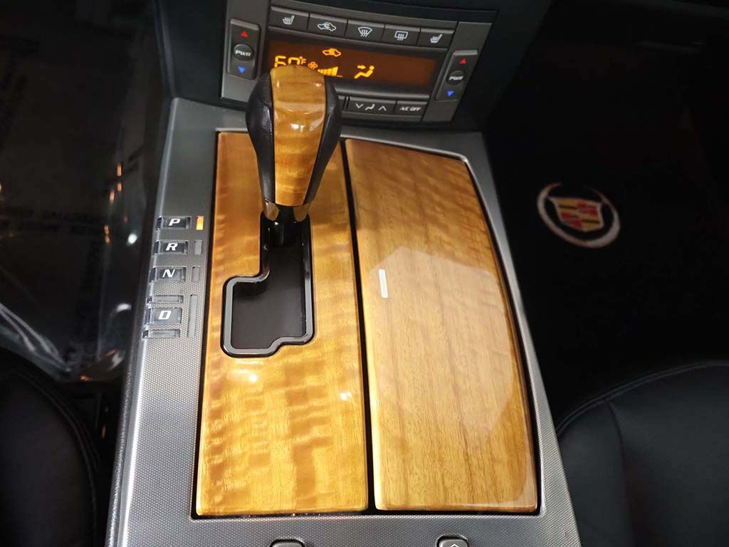 Used 2004 Cadillac XLR RWD image 39