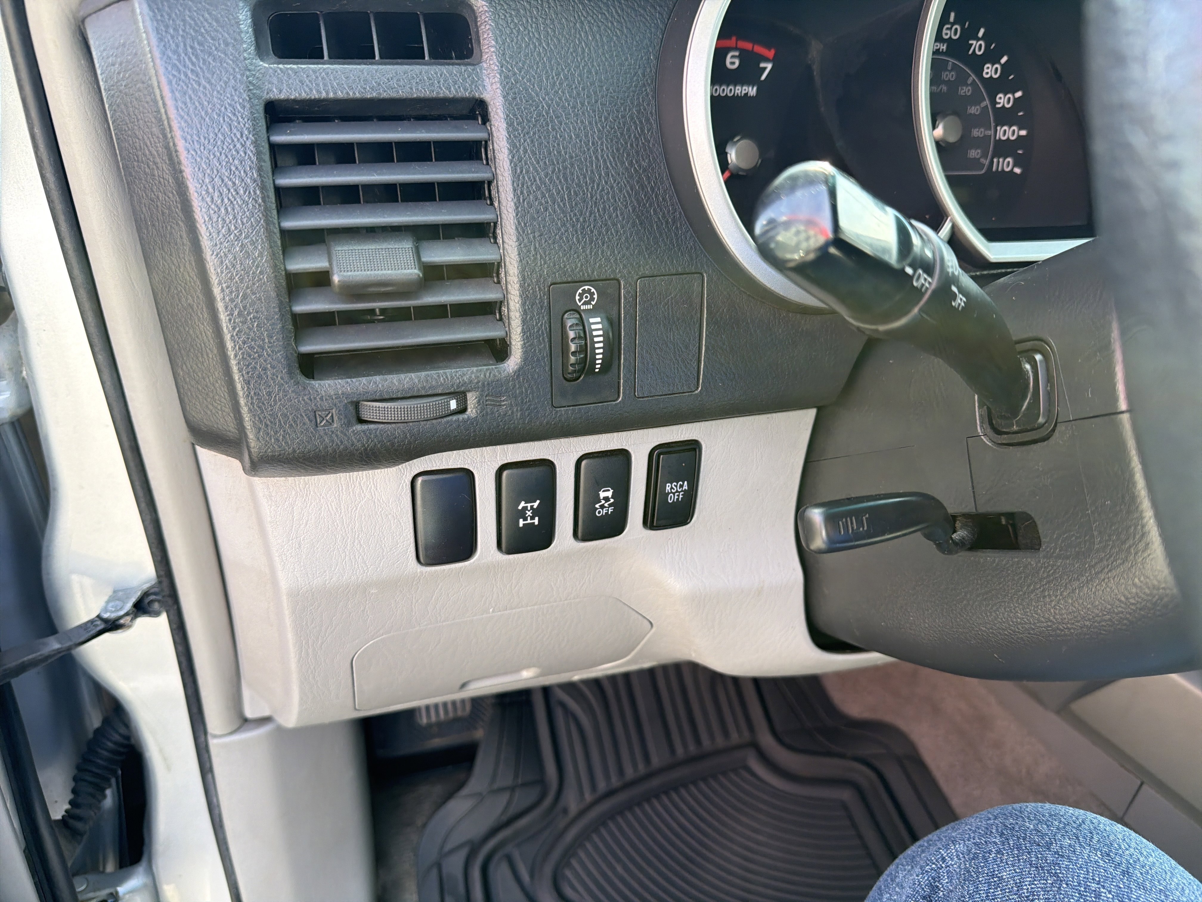 Used 2008 Toyota 4Runner Sport AWD/4WD image 13