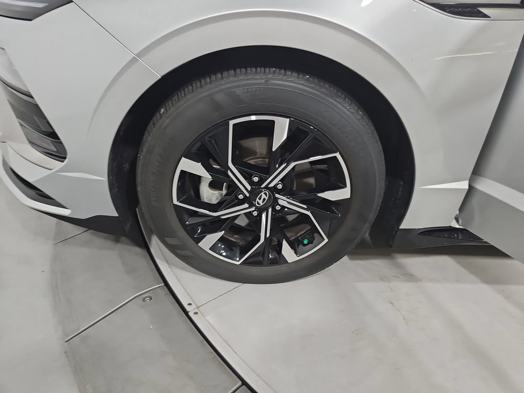 Certified 2025 Hyundai Sonata SEL AWD/4WD image 27