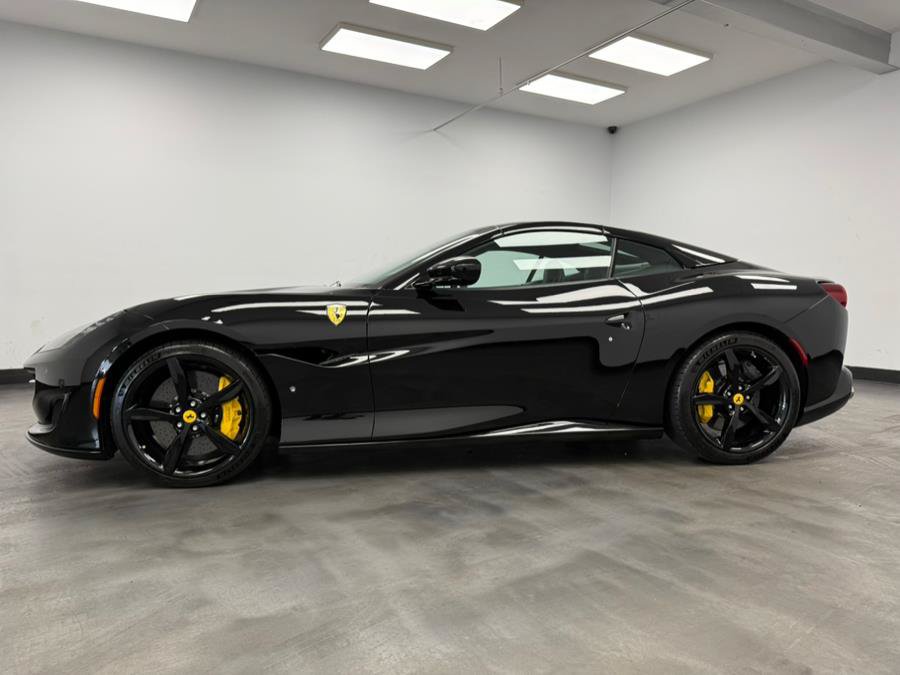Used 2019 Ferrari Portofino RWD image 8