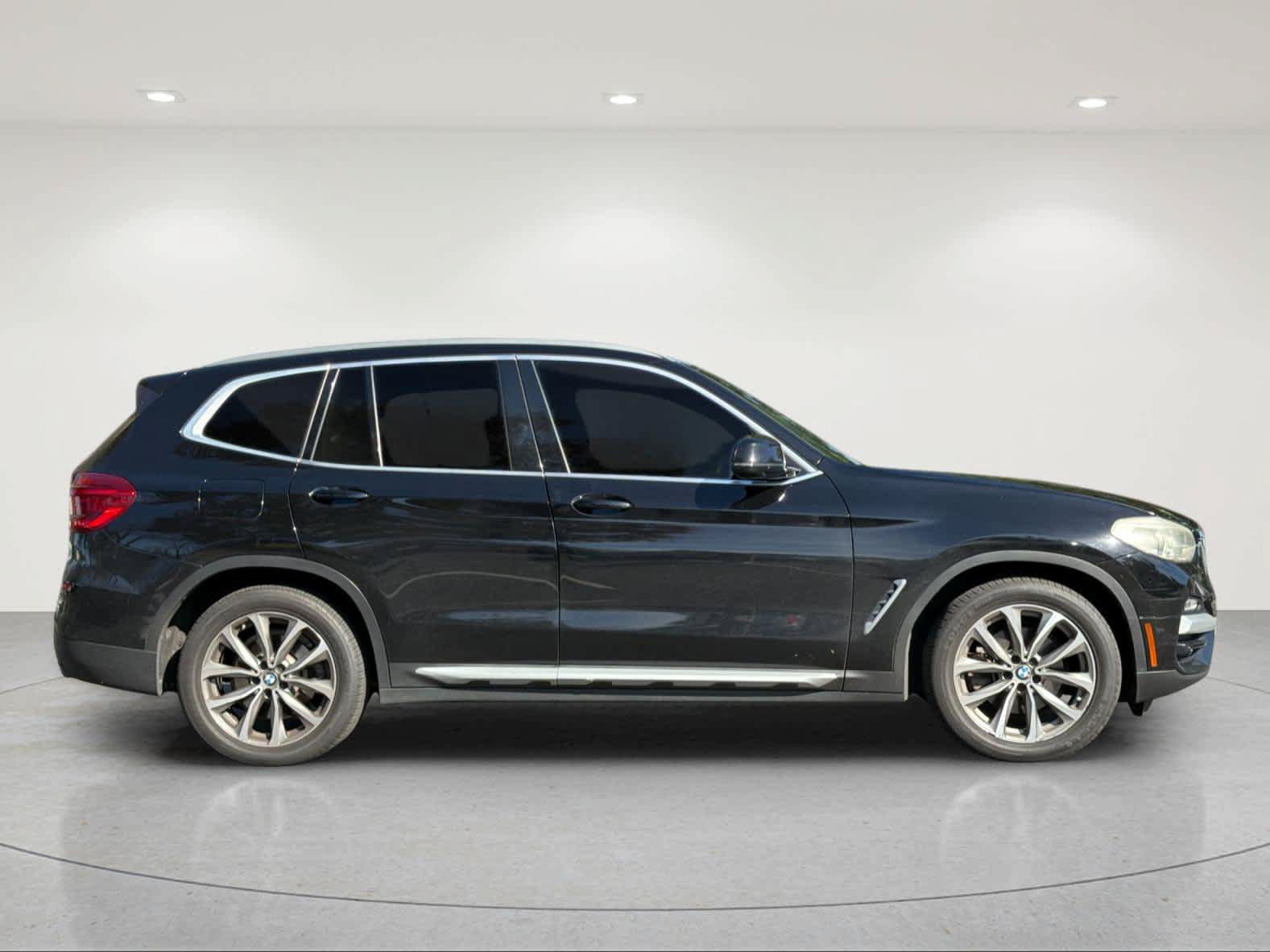 Used 2019 BMW X3 sDrive30i w/ Convenience Package RWD image 5