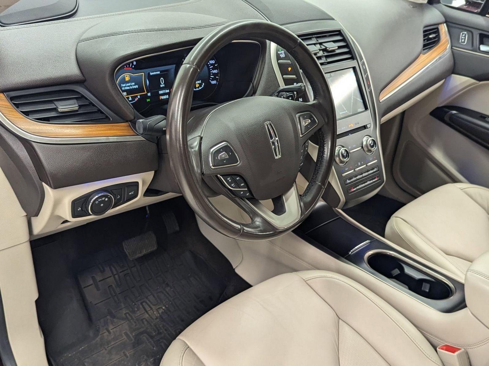 Used 2019 Lincoln MKC Select w/ Select Plus Package image 3