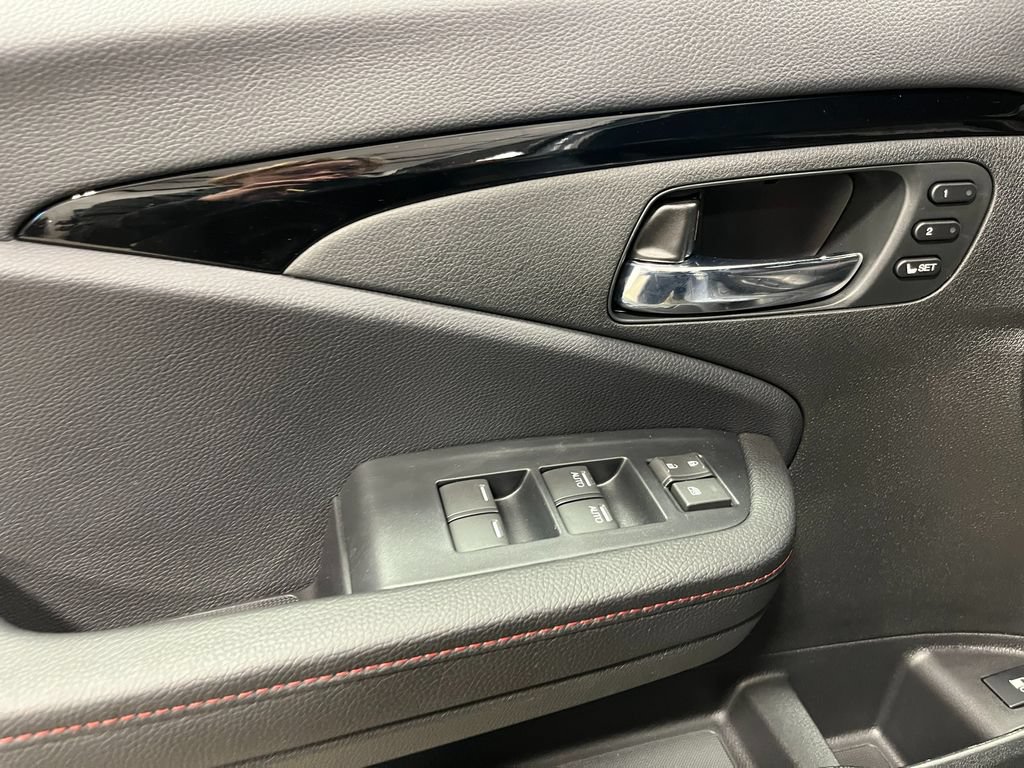 New 2026 Honda Ridgeline Black Edition image 11