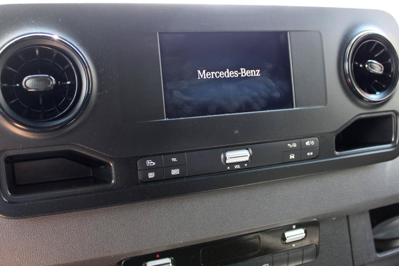 Used 2023 Mercedes-Benz Sprinter 2500 image 29