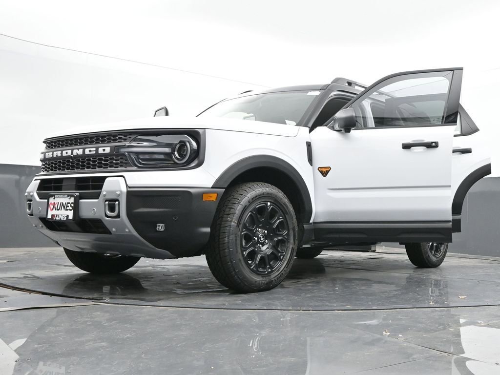 New 2025 Ford Bronco Sport Badlands image 61
